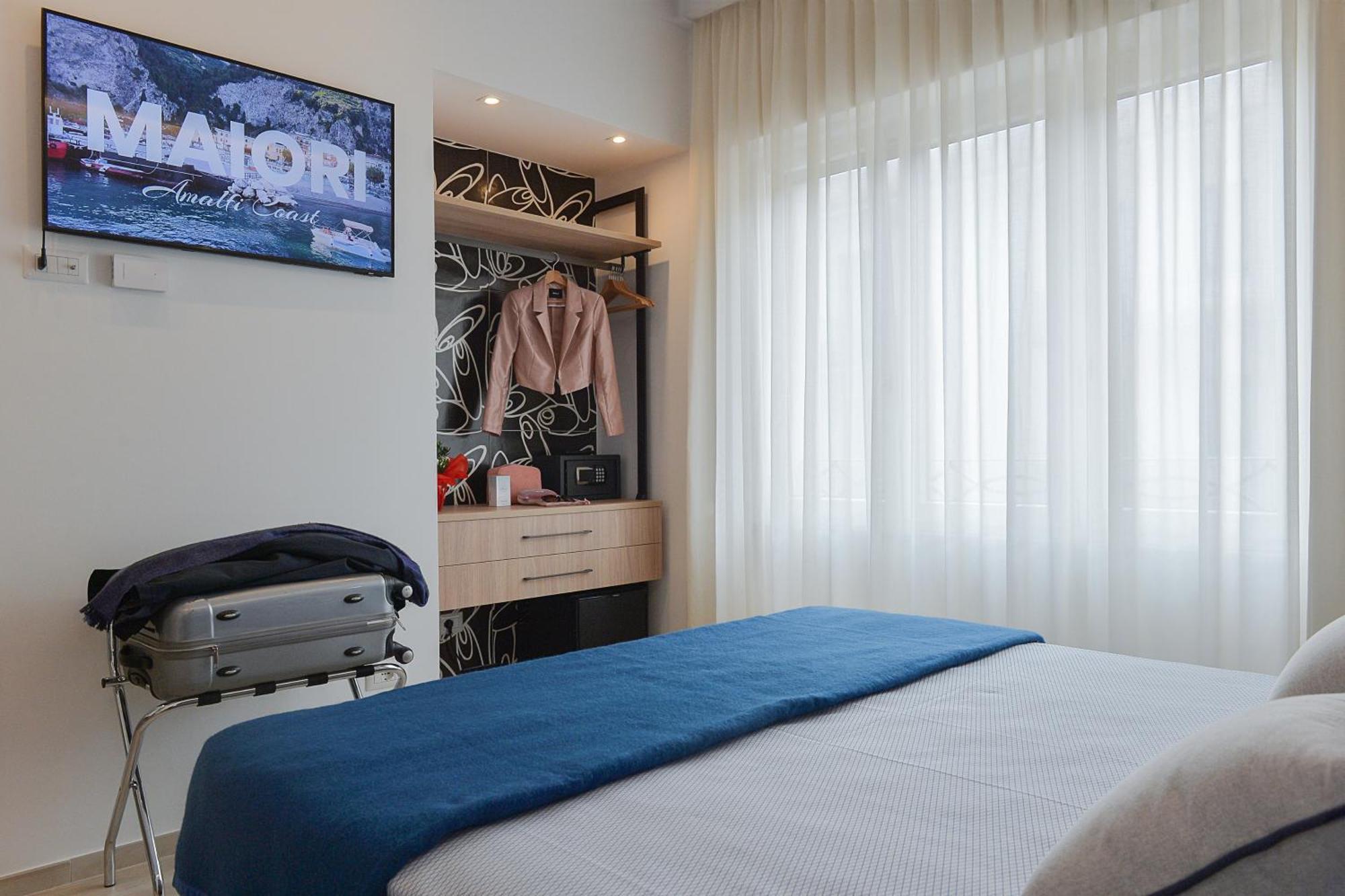 Charming Rooms Amalfi Coast Maiori Exteriör bild